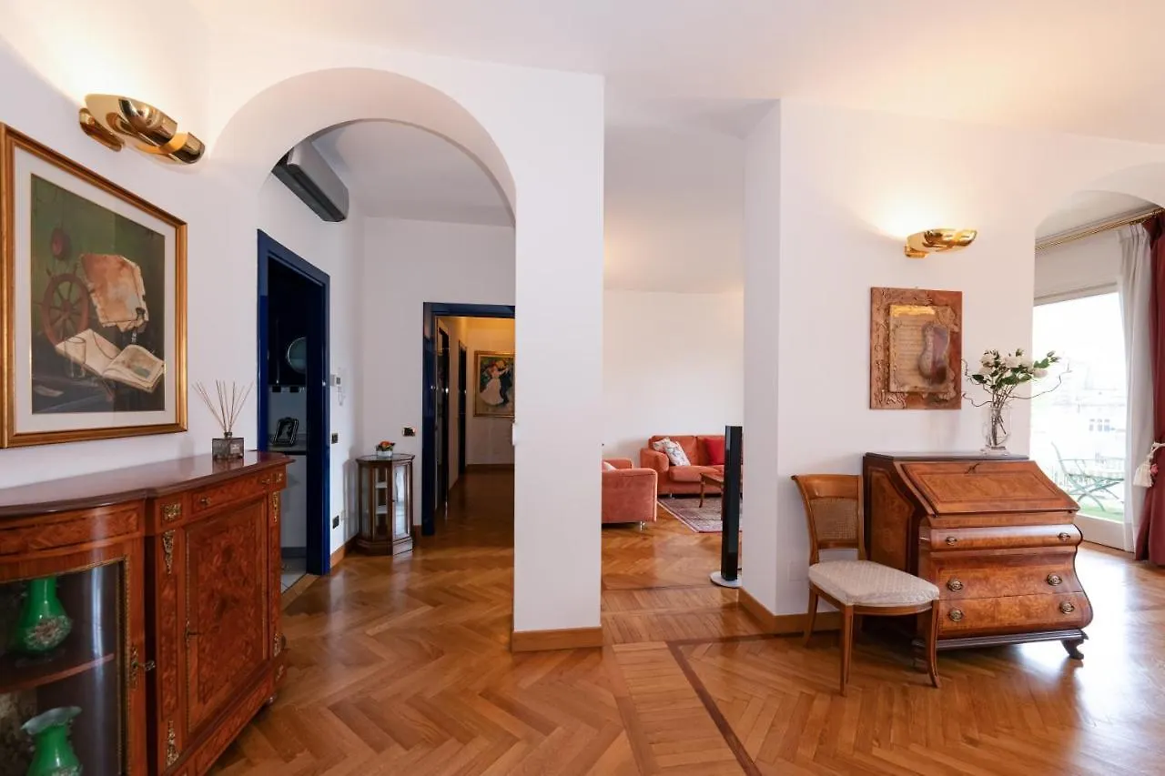 Como City View Apartment