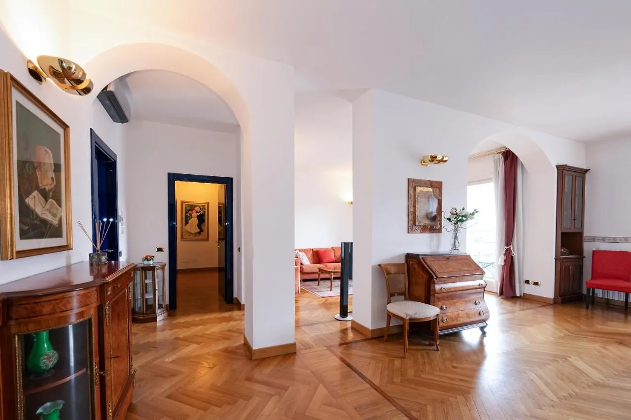 Como City View Apartment